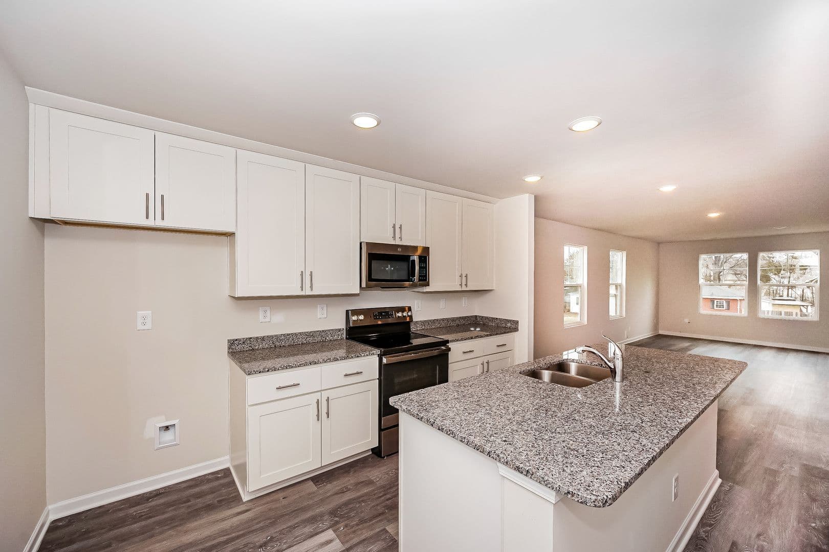1215 Briarhill Rd, Unit B - Photo 3