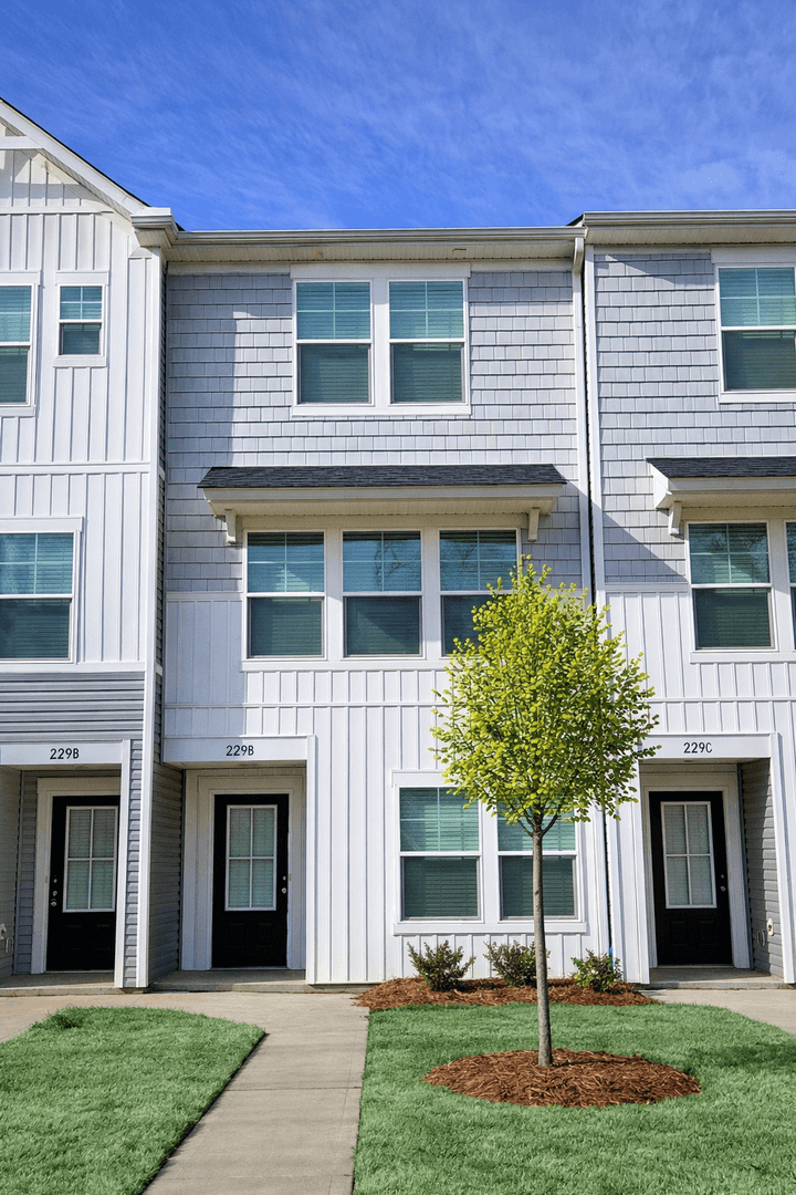 229 Kennerly Ave, Unit B - Photo 1