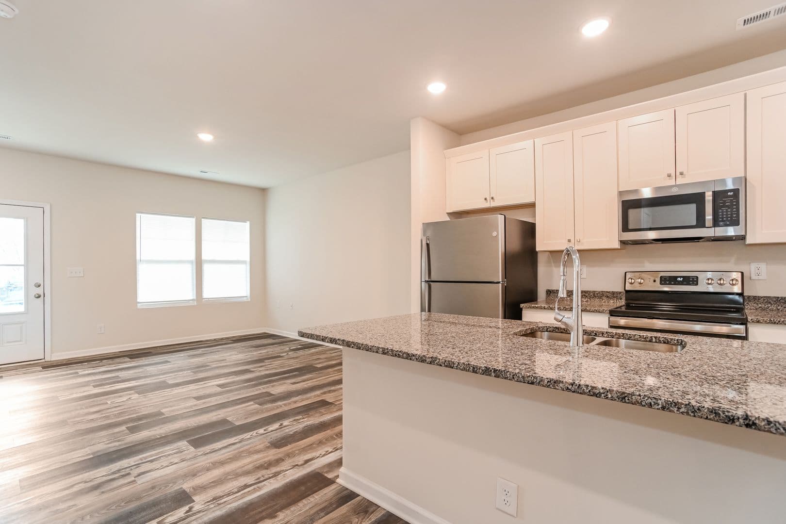 1207 Pine St, Unit C - Photo 3