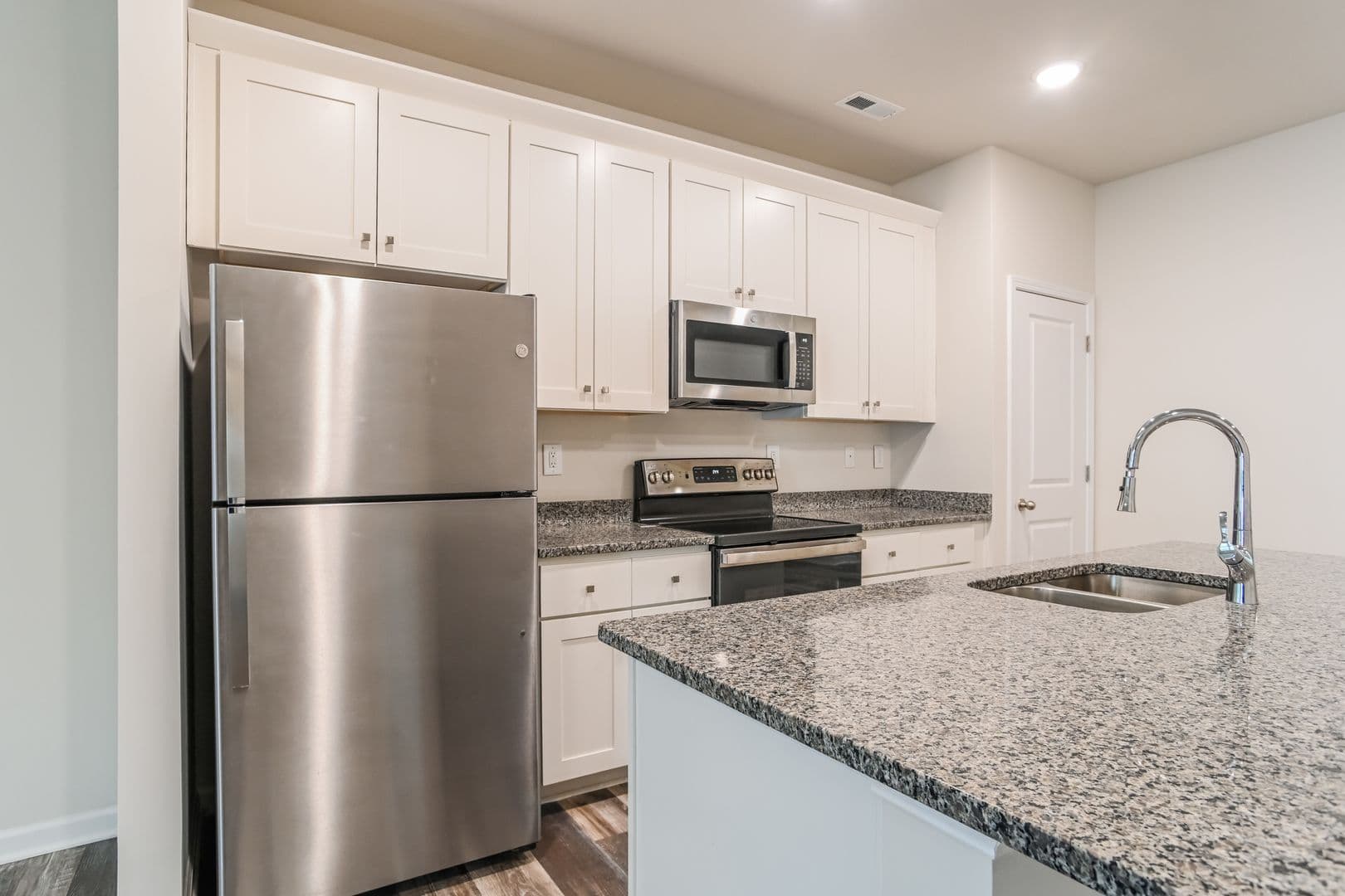 1207 Pine St, Unit C - Photo 5