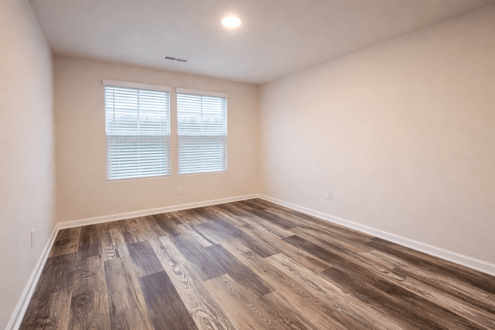 228 Hillcrest Drive, Unit A - Photo 4