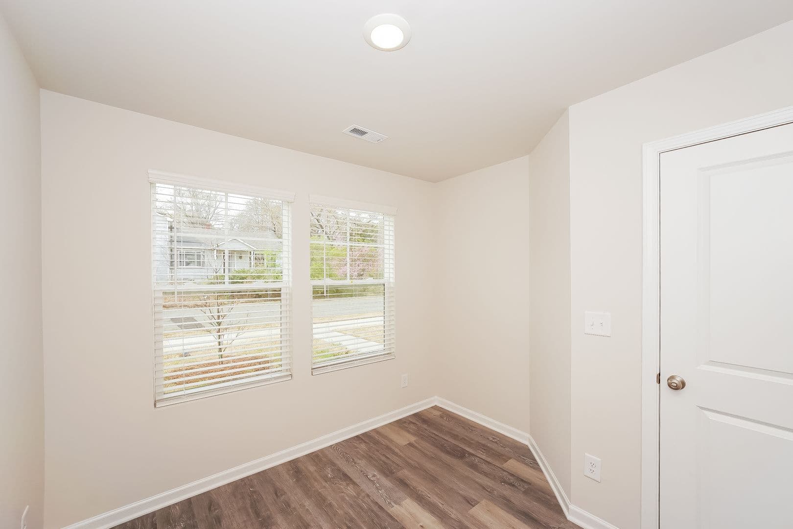 229 Kennerly Ave, Unit C - Photo 5