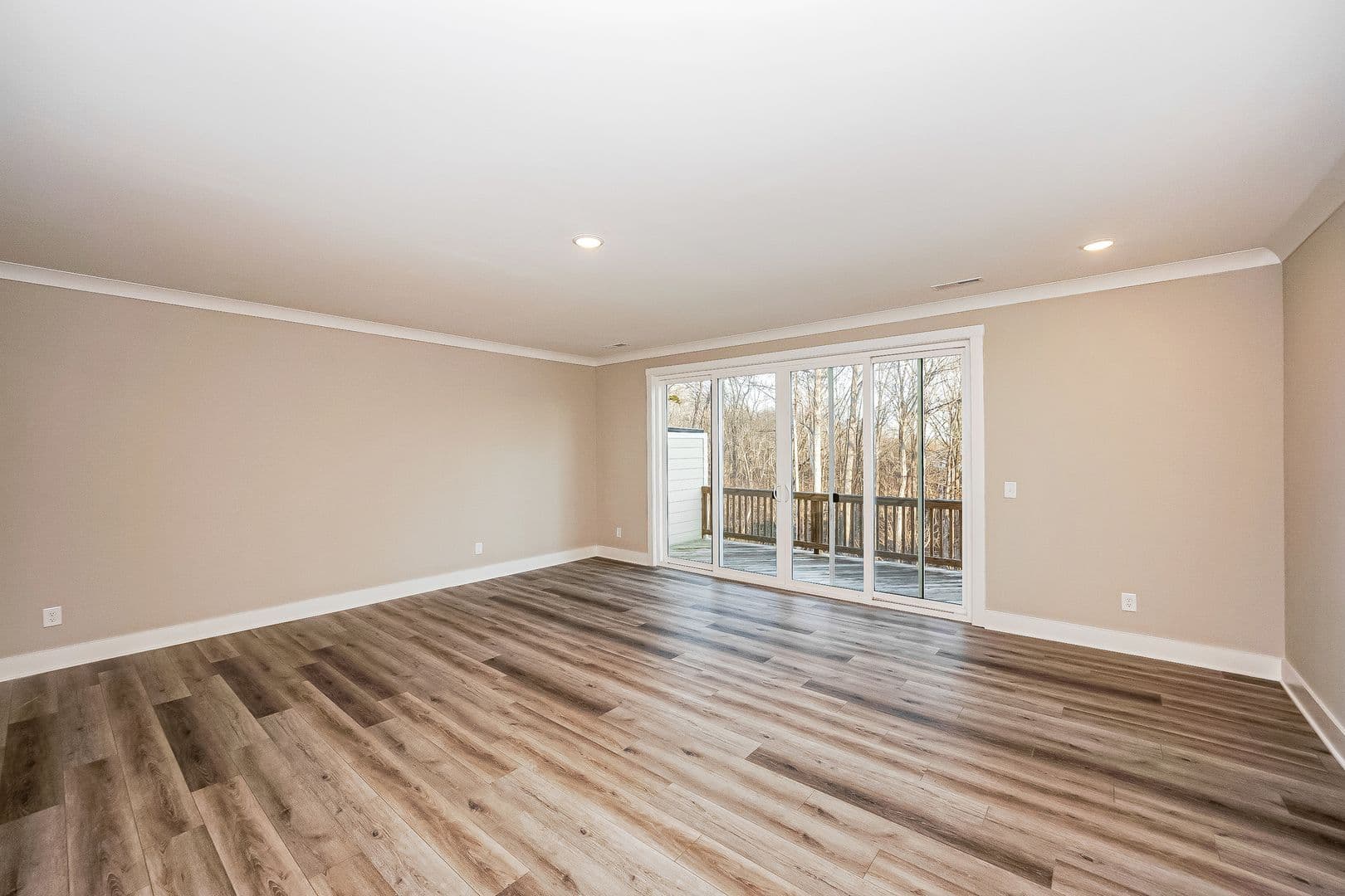 120 Glencoe Ln, Unit 104 - Photo 5