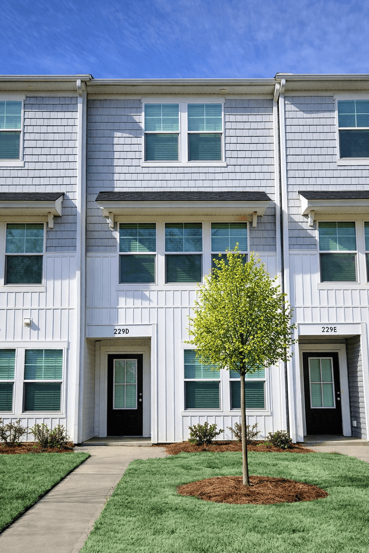 229 Kennerly Ave, Unit D - Photo 1