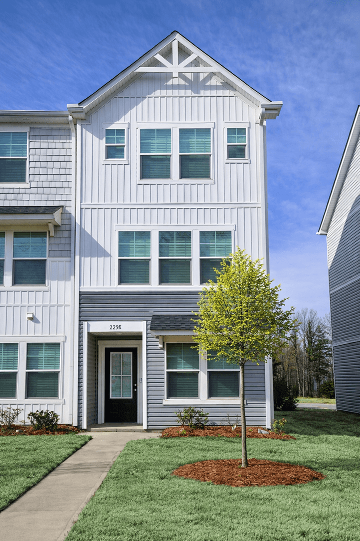 229 Kennerly Ave, Unit E - Photo 1